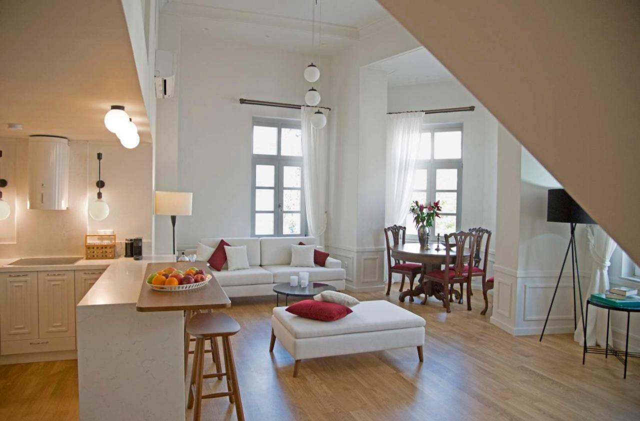 Four Streets Athens - Luxury Suites Apartments In Атина Екстериор снимка