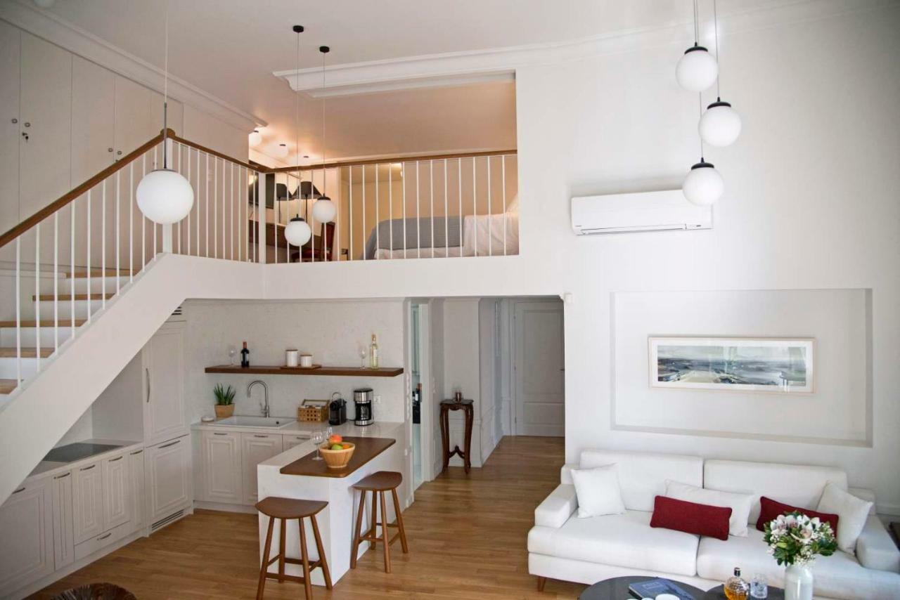 Four Streets Athens - Luxury Suites Apartments In Атина Екстериор снимка