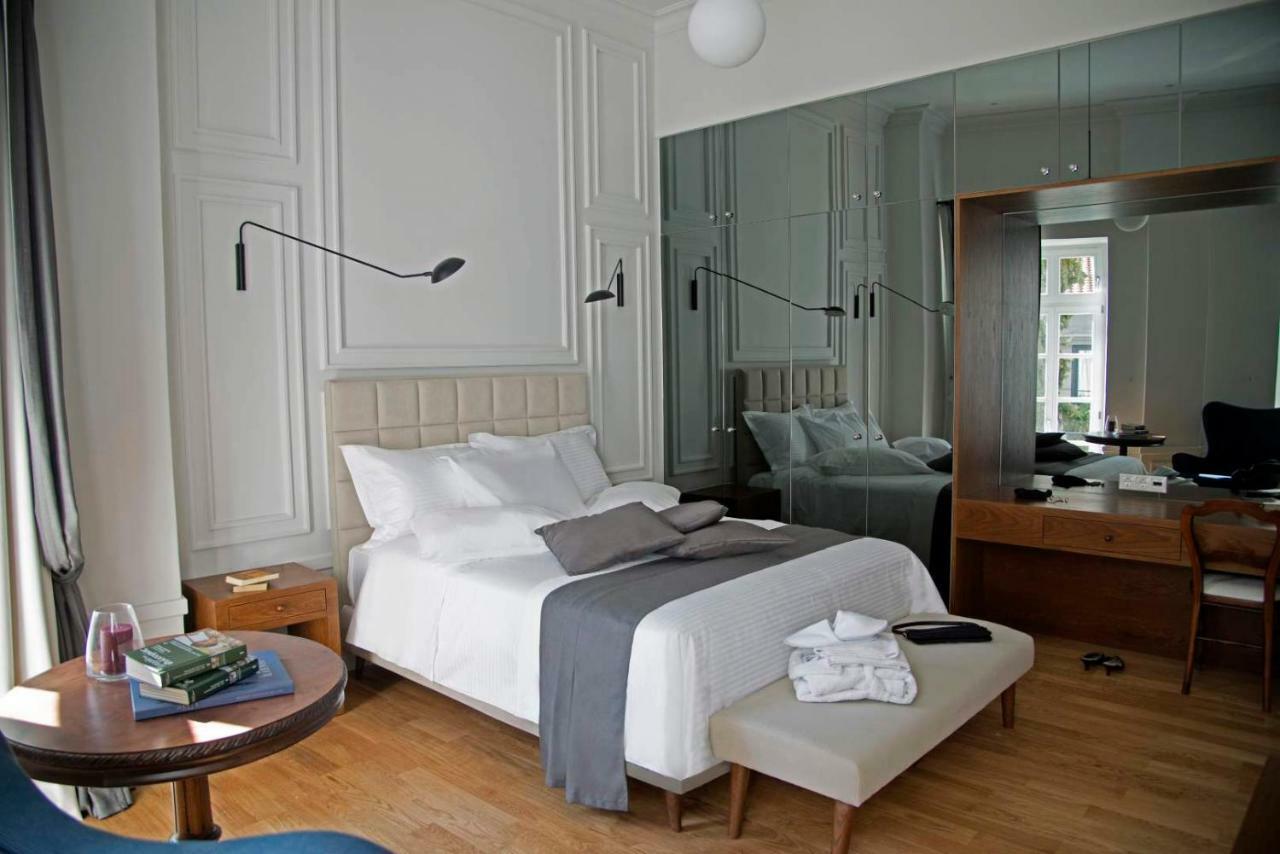 Four Streets Athens - Luxury Suites Apartments In Атина Екстериор снимка